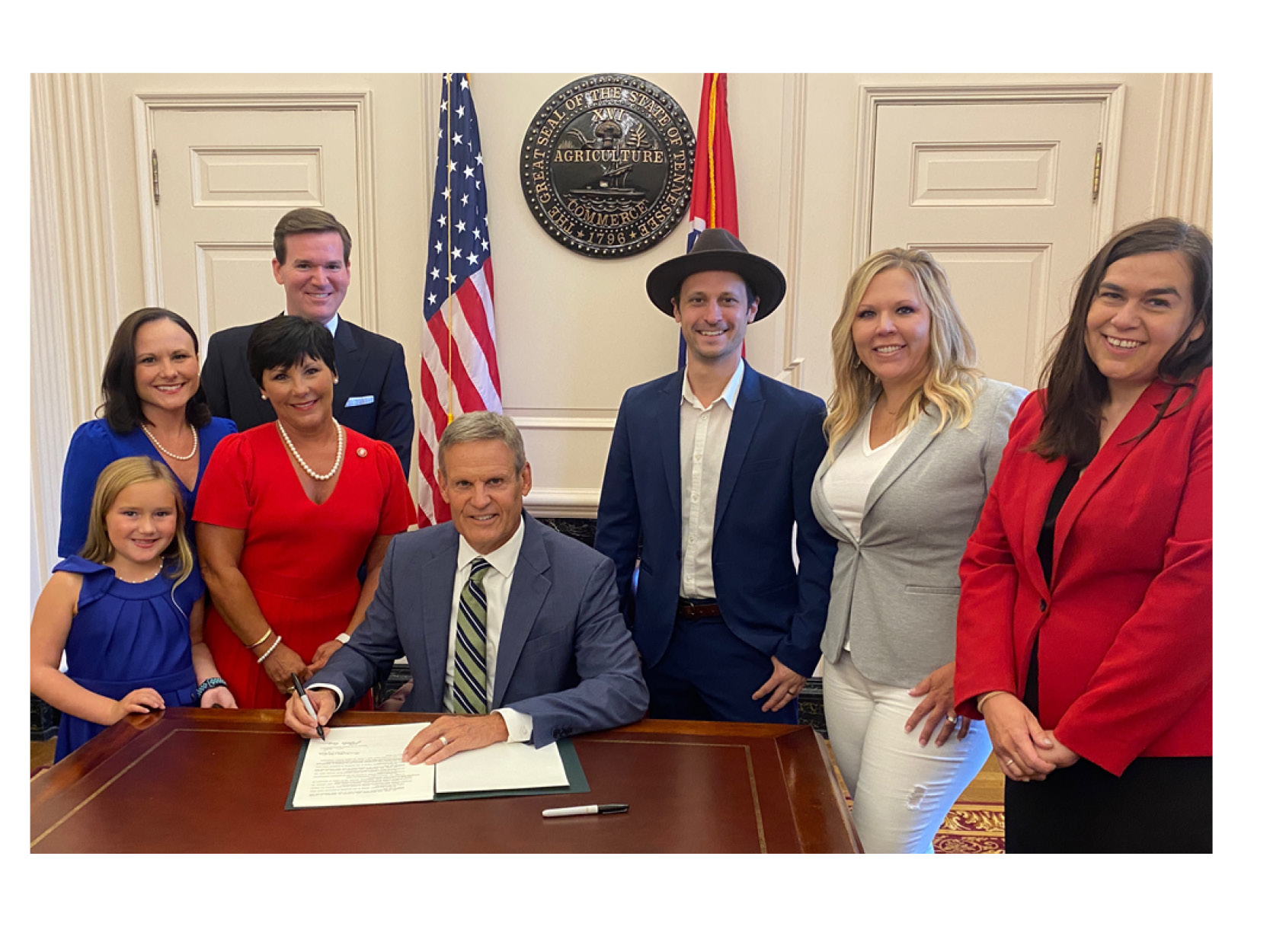 Gov Lee signs SB2219